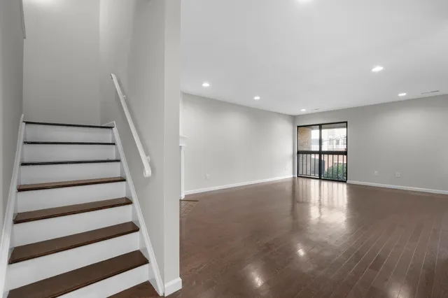 $529,000 | 25 2nd Street, Unit B4, Stamford, CT 06905