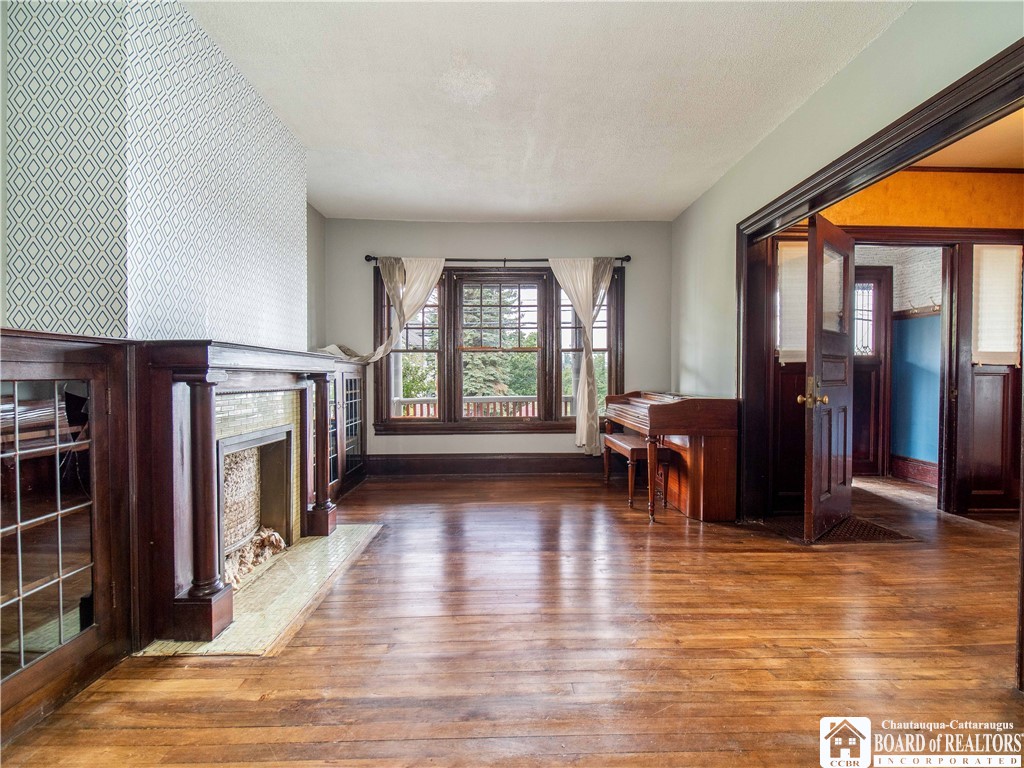 115 Maple Street Jamestown, NY 14701 - Photo 8 of 31