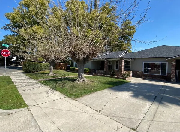 $425,000 | 704 North Garden Street, Visalia, CA 93291