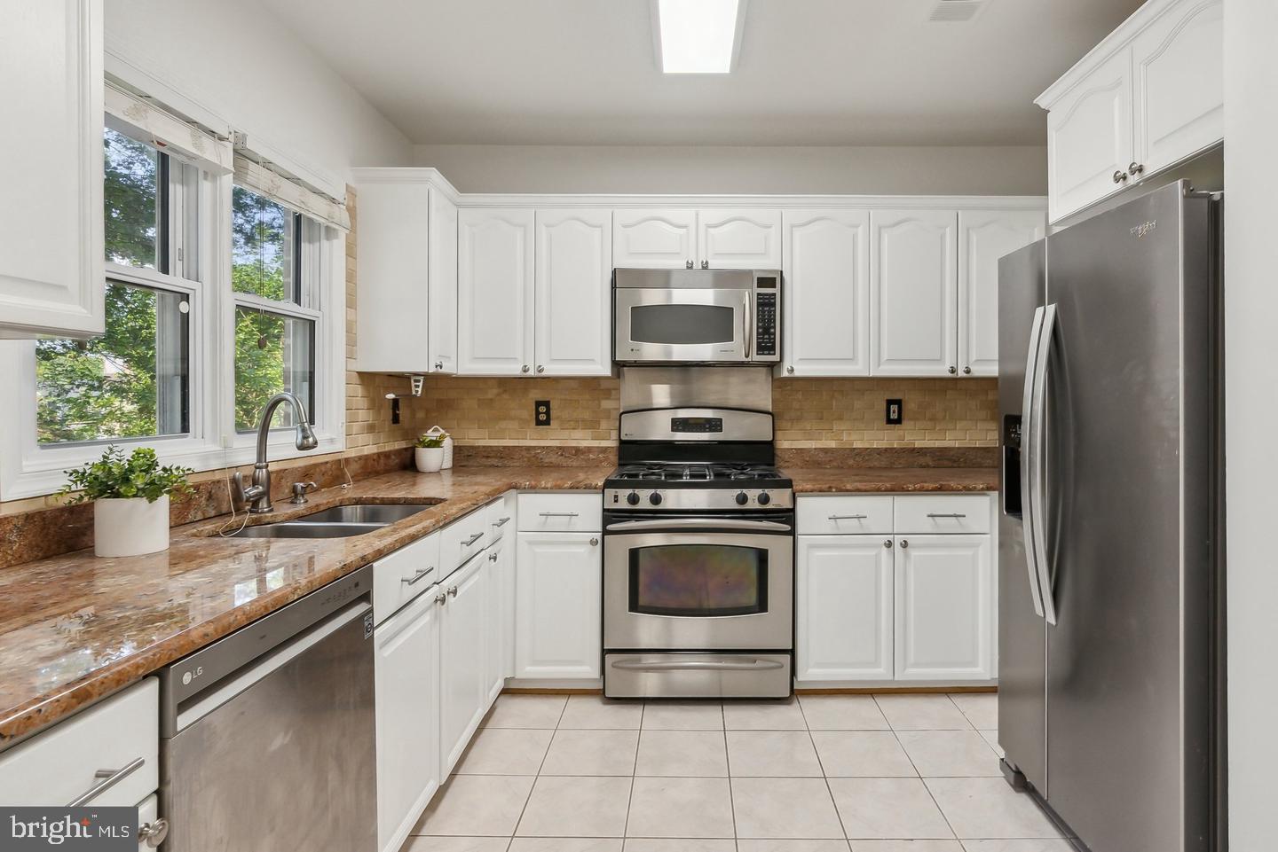 695 West Glebe Road Alexandria, VA 22305 - Photo 13 of 35