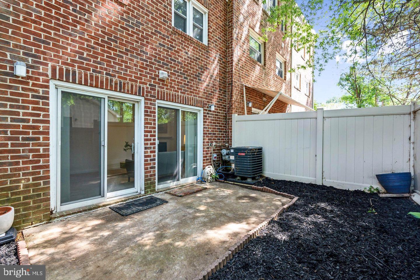 695 West Glebe Road Alexandria, VA 22305 - Photo 33 of 35