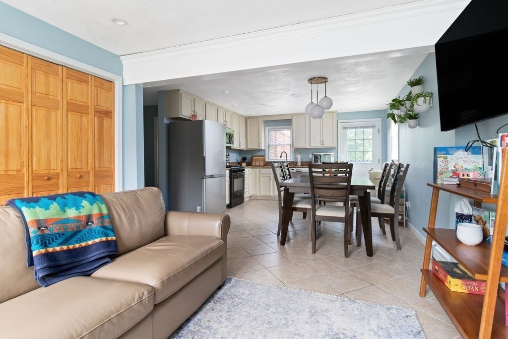 36 Brookside Avenue, Unit 36 Dedham, MA 02026 - Photo 3 of 20