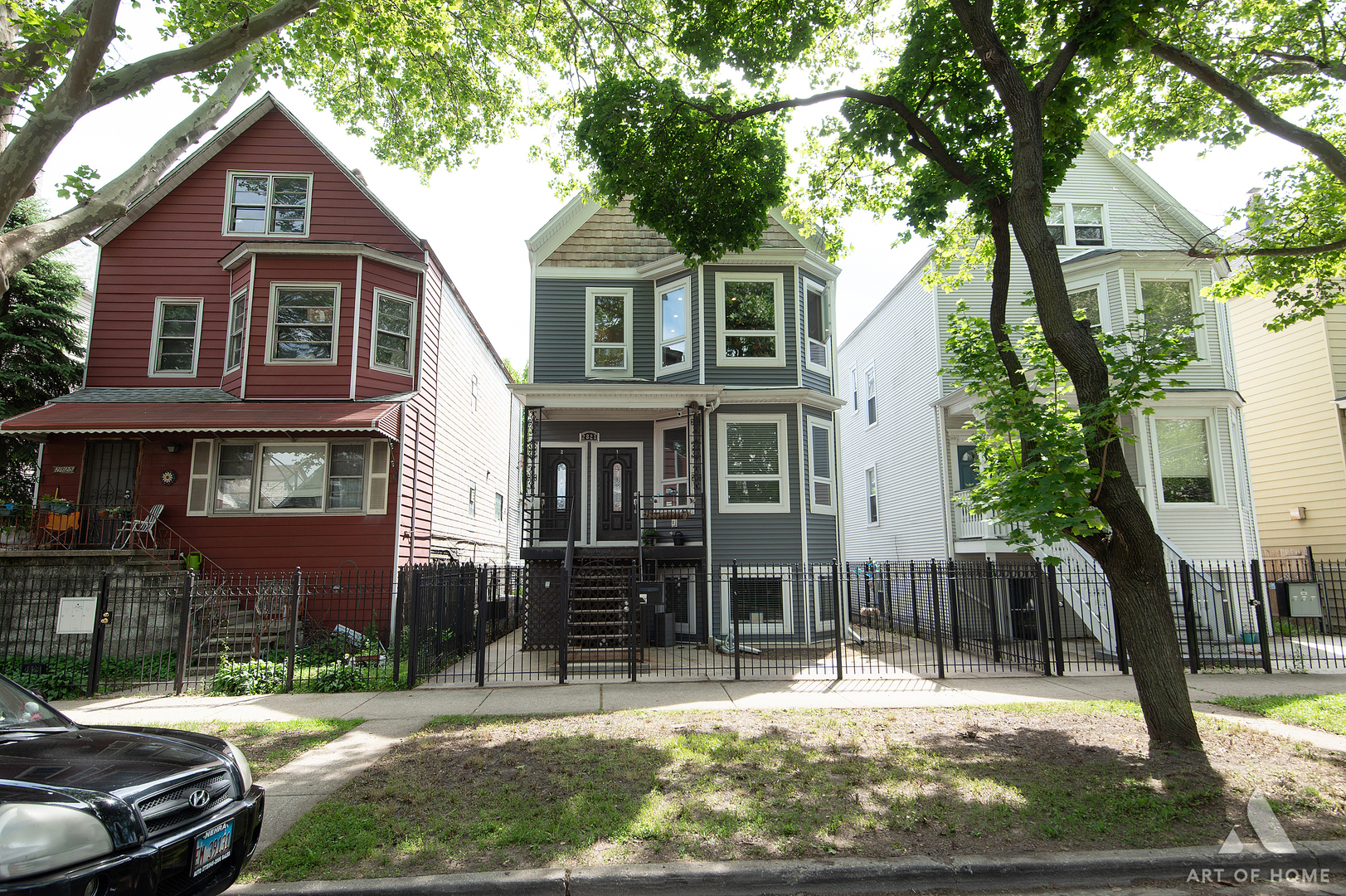 2821 North Springfield Avenue Chicago, IL 60618 - Photo 3 of 49