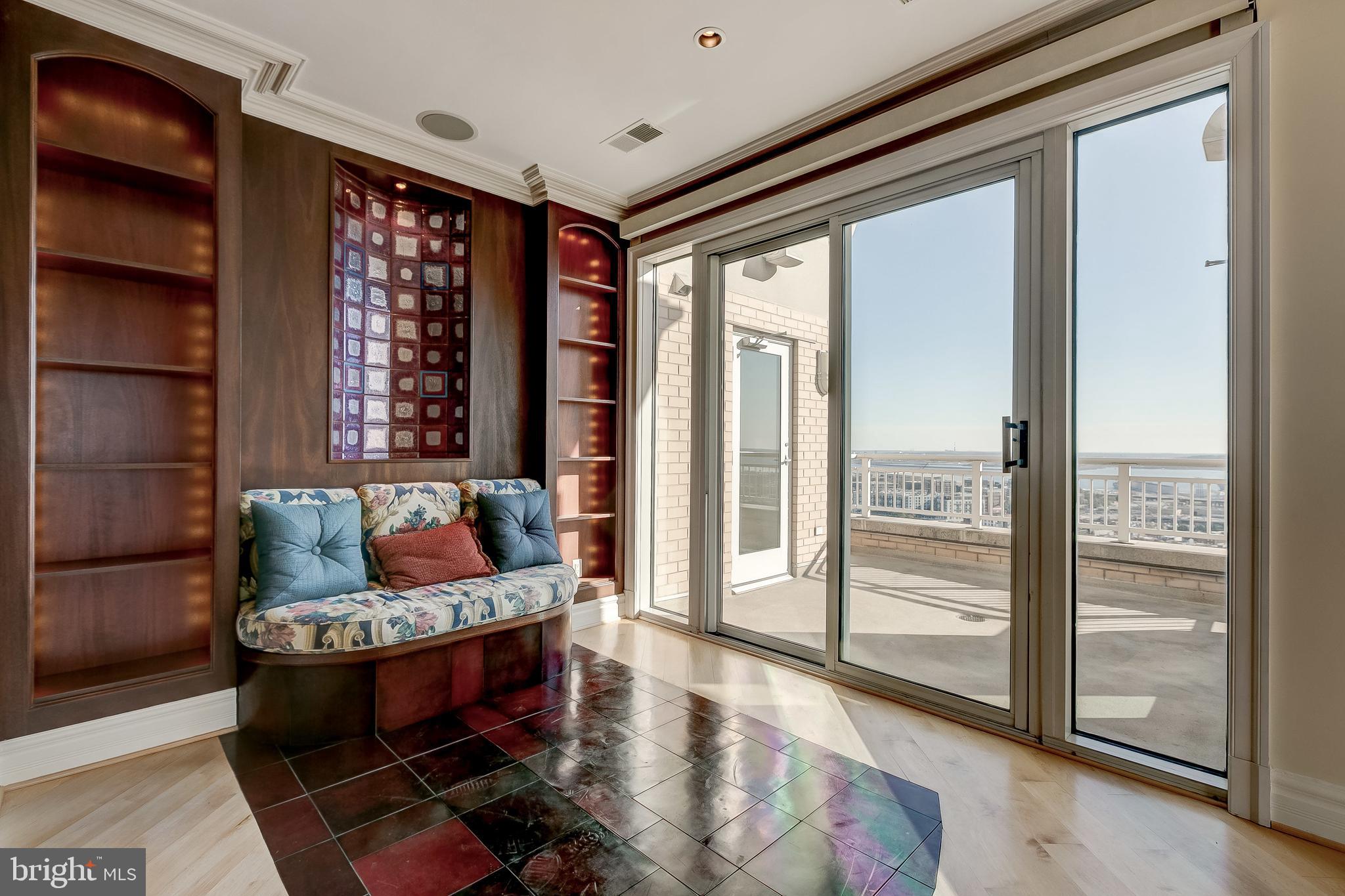 100 Harborview Drive, Unit PH4C Baltimore, MD 21230 - Photo 17 of 115