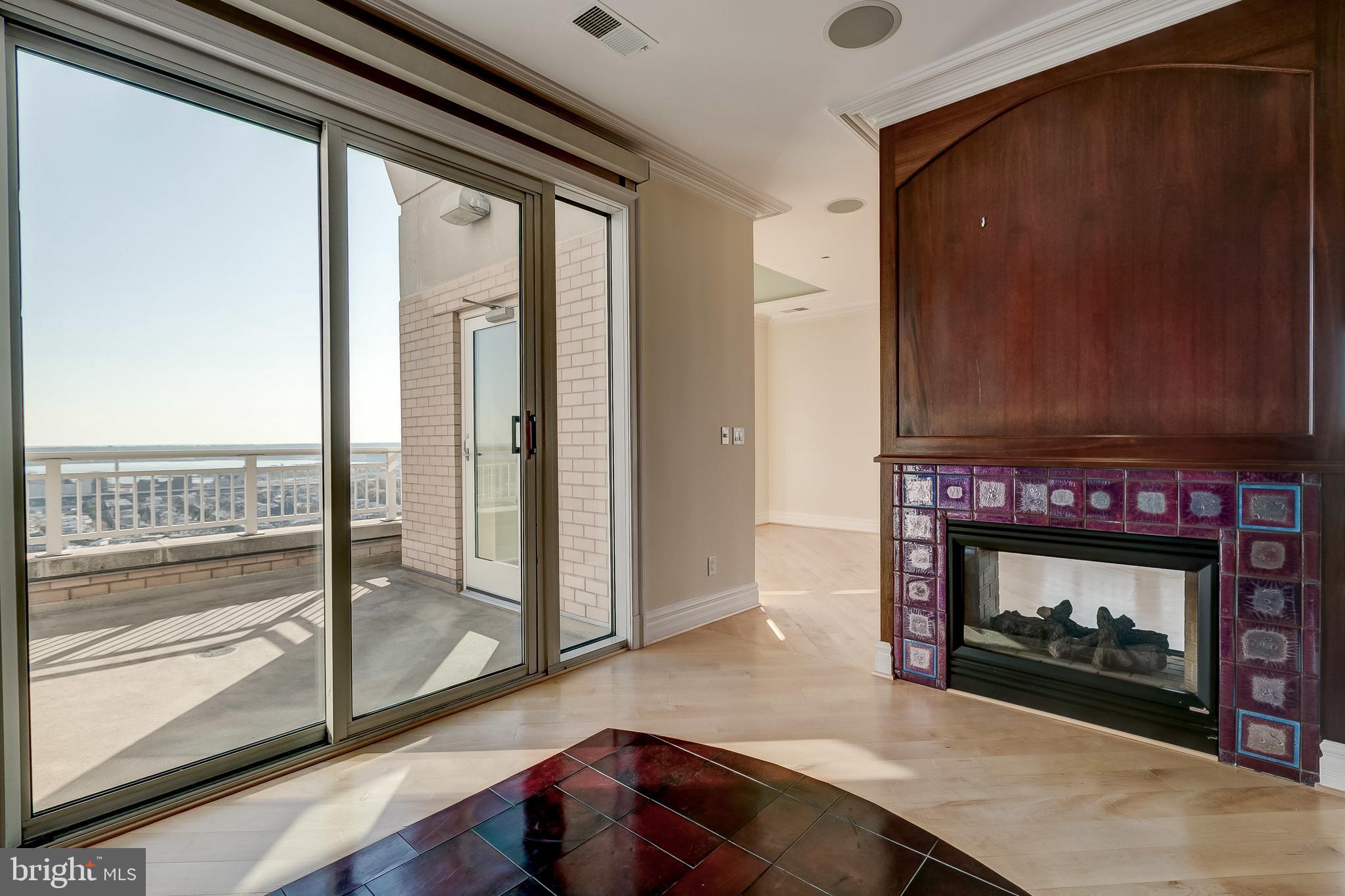 100 Harborview Drive, Unit PH4C Baltimore, MD 21230 - Photo 19 of 115