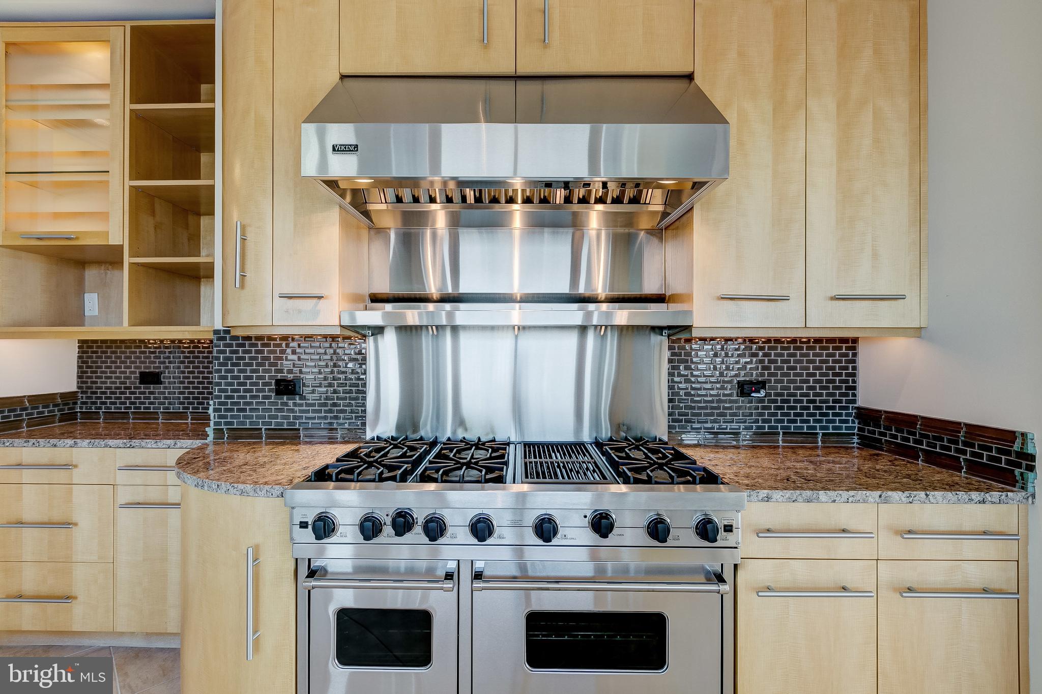 100 Harborview Drive, Unit PH4C Baltimore, MD 21230 - Photo 23 of 115