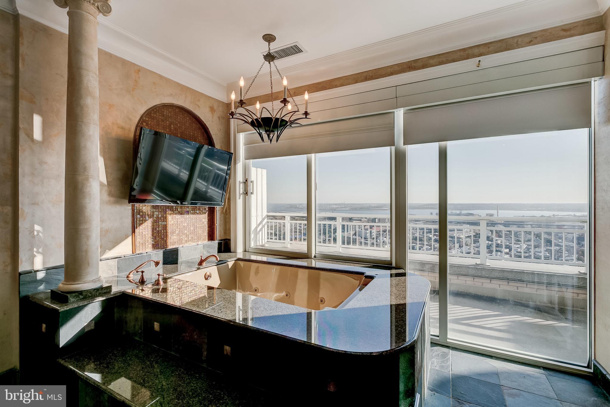 100 Harborview Drive, Unit PH4C Baltimore, MD 21230 - Photo 64 of 115 Primary bath