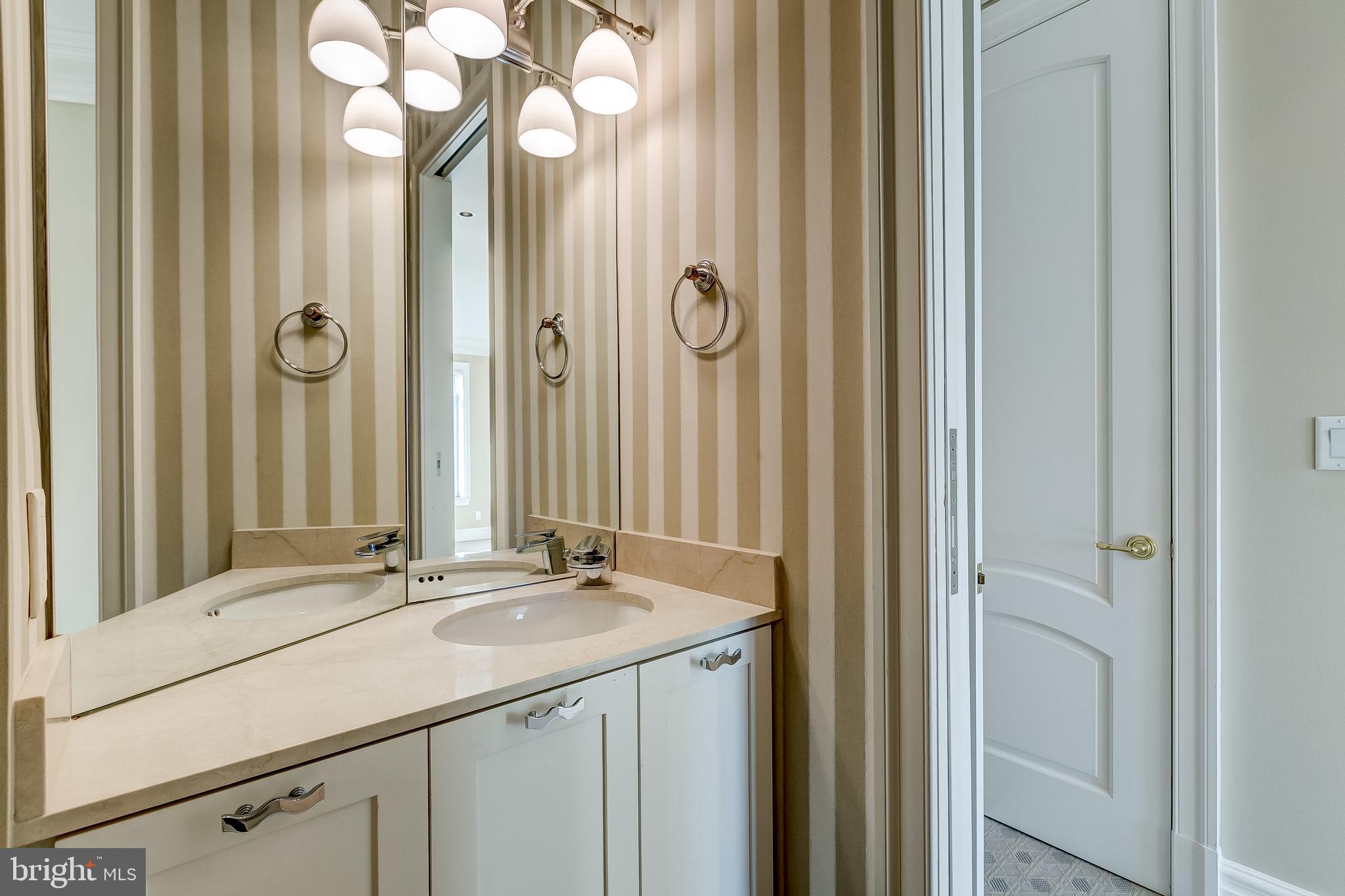 100 Harborview Drive, Unit PH4C Baltimore, MD 21230 - Photo 79 of 115