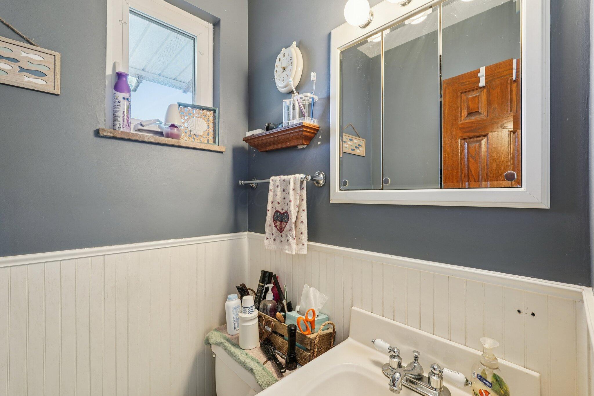 890 Murnan Road Galloway, OH 43119 - Photo 28 of 34 1/2 bath