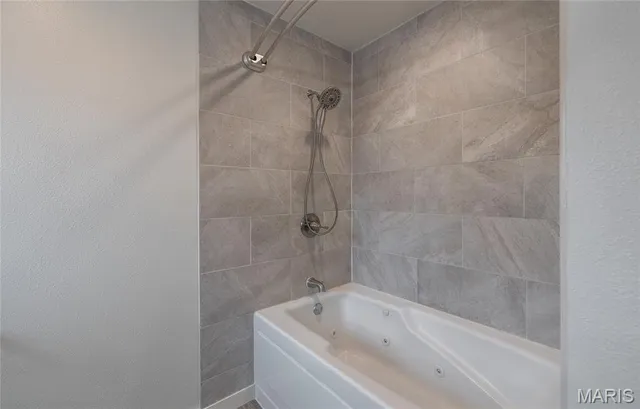 $486,000 | 4331 Highway 63, Freeburg, MO 65035