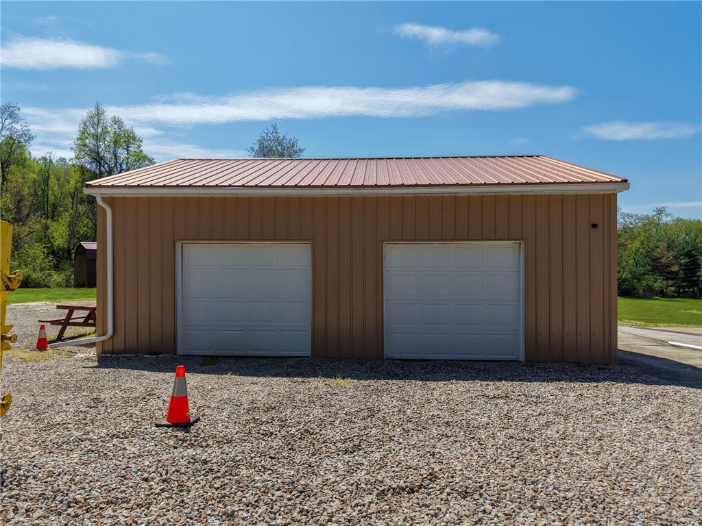 713 York Run Road Smithfield, PA 15478 - Photo 7 of 50