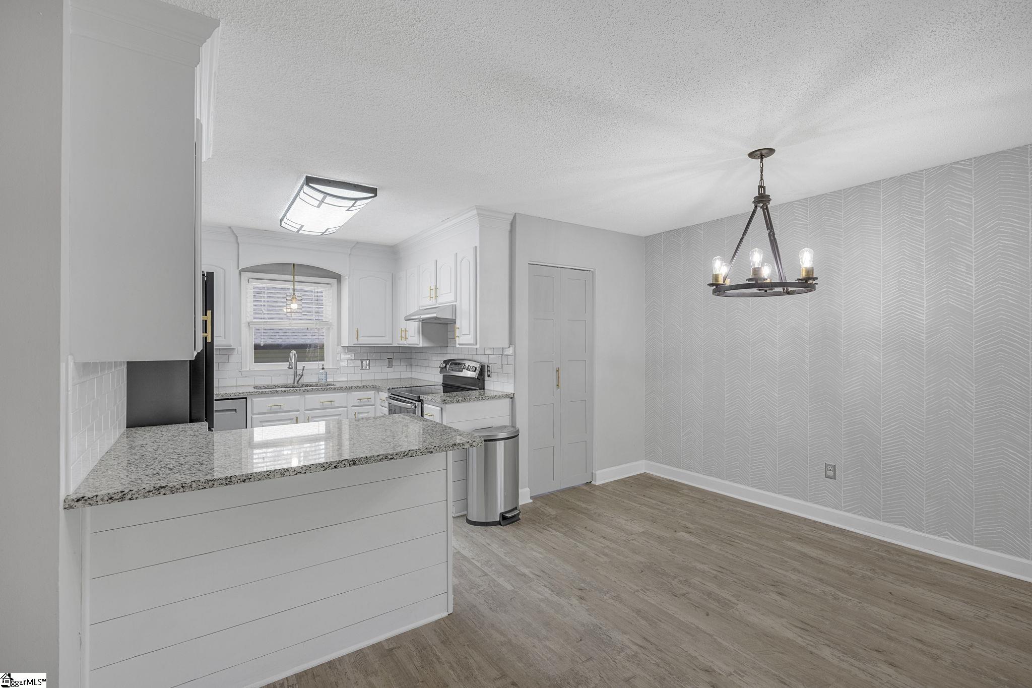 209 Tollgate Road Simpsonville, SC 29681 - Photo 8 of 38