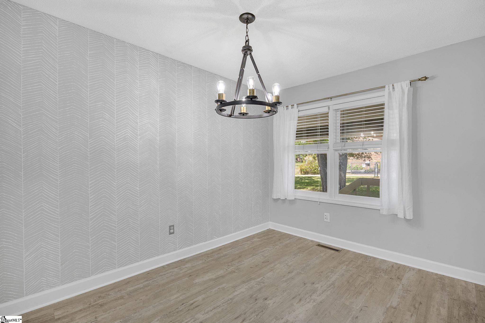 209 Tollgate Road Simpsonville, SC 29681 - Photo 9 of 38