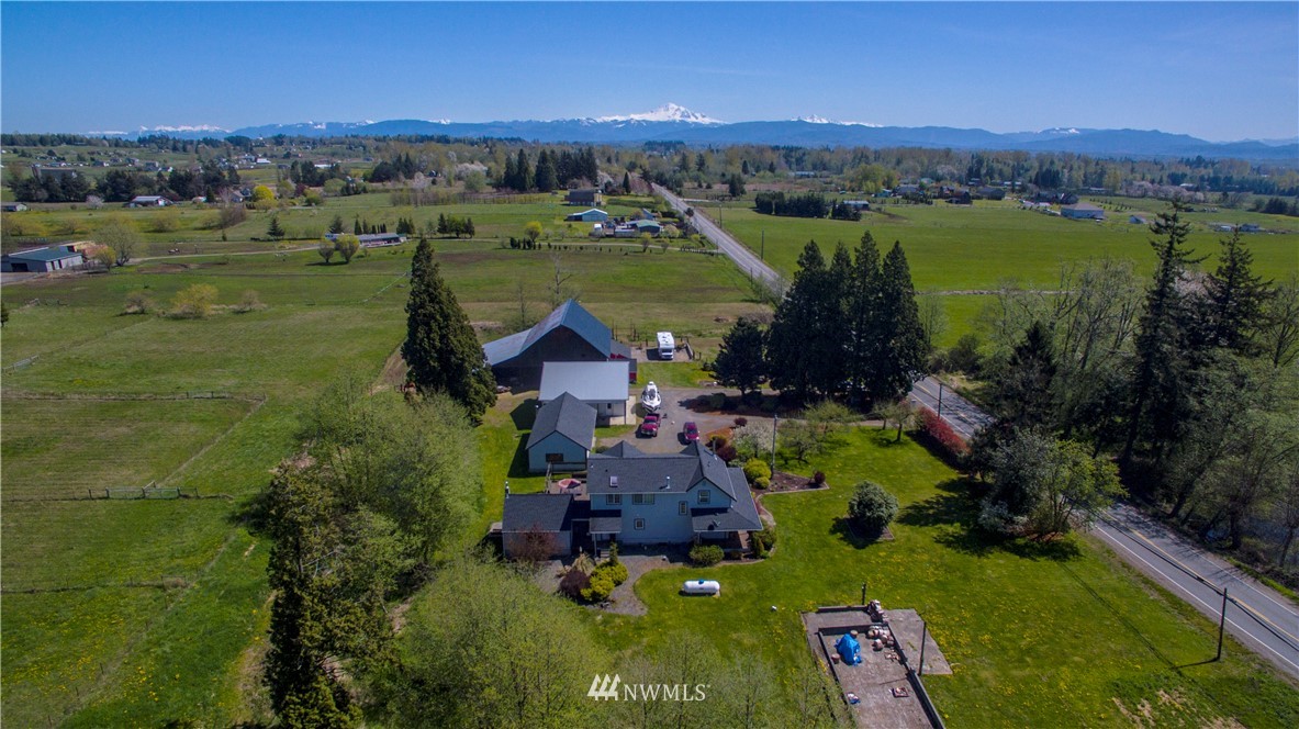 3470 Mountain View Road Ferndale, WA 98248 - Photo 4 of 24 Gallery Image 4