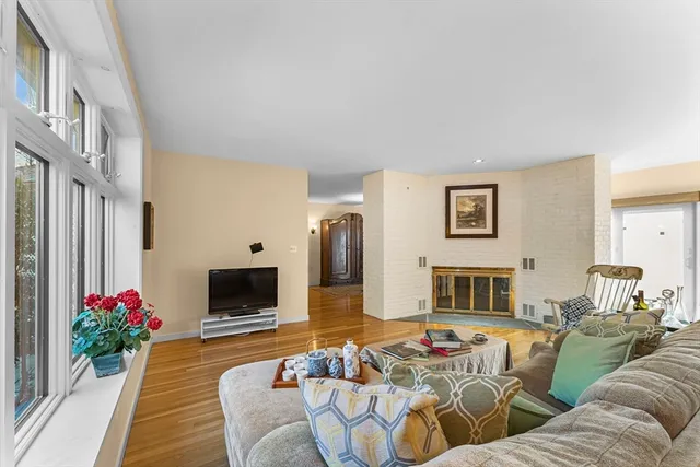 $2,399,000 | 84 Davison Drive, Lincoln, MA 01773