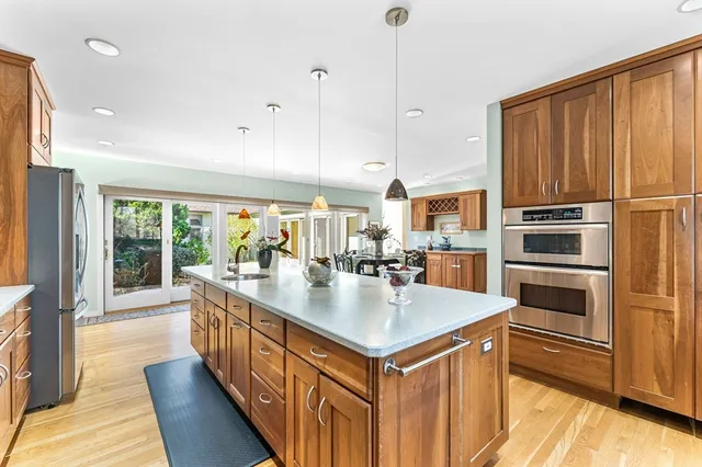 $2,399,000 | 84 Davison Drive, Lincoln, MA 01773