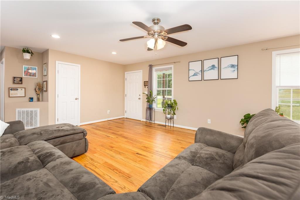 3510 Tyro Road Lexington, NC 27295 - Photo 10 of 31