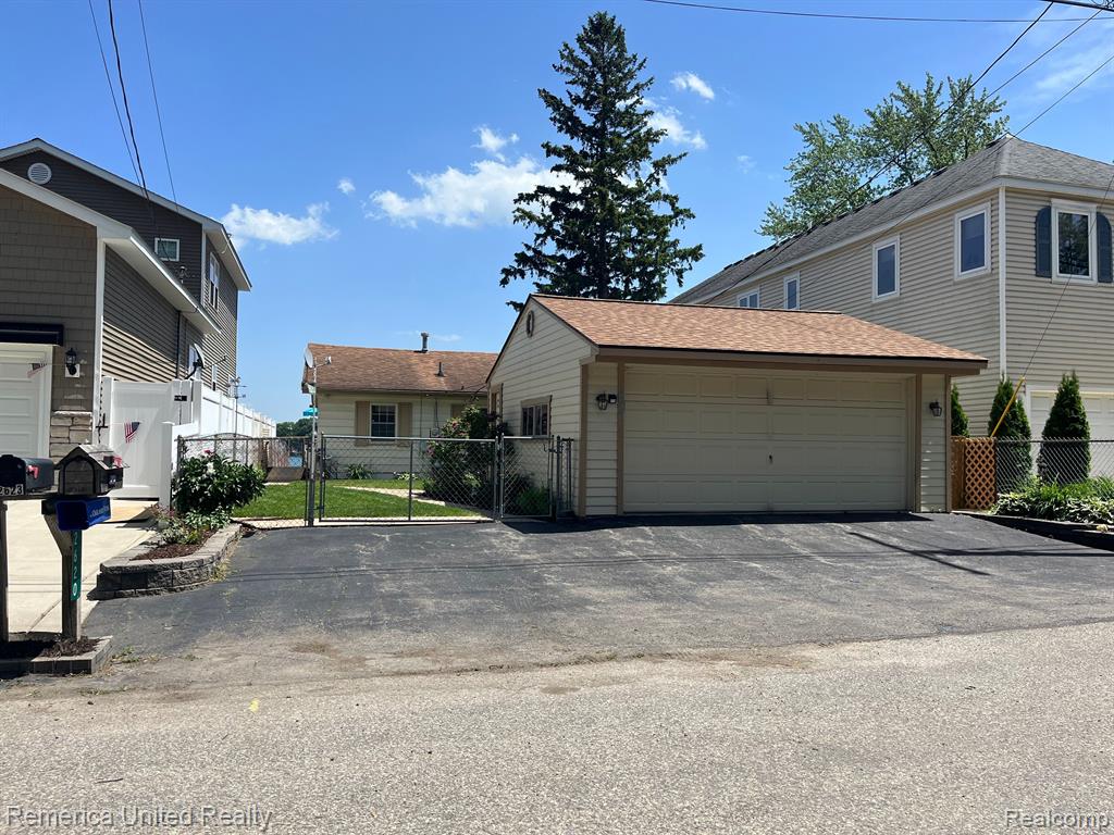 2620 Desmond Road Waterford, MI 48329 - Photo 6 of 39