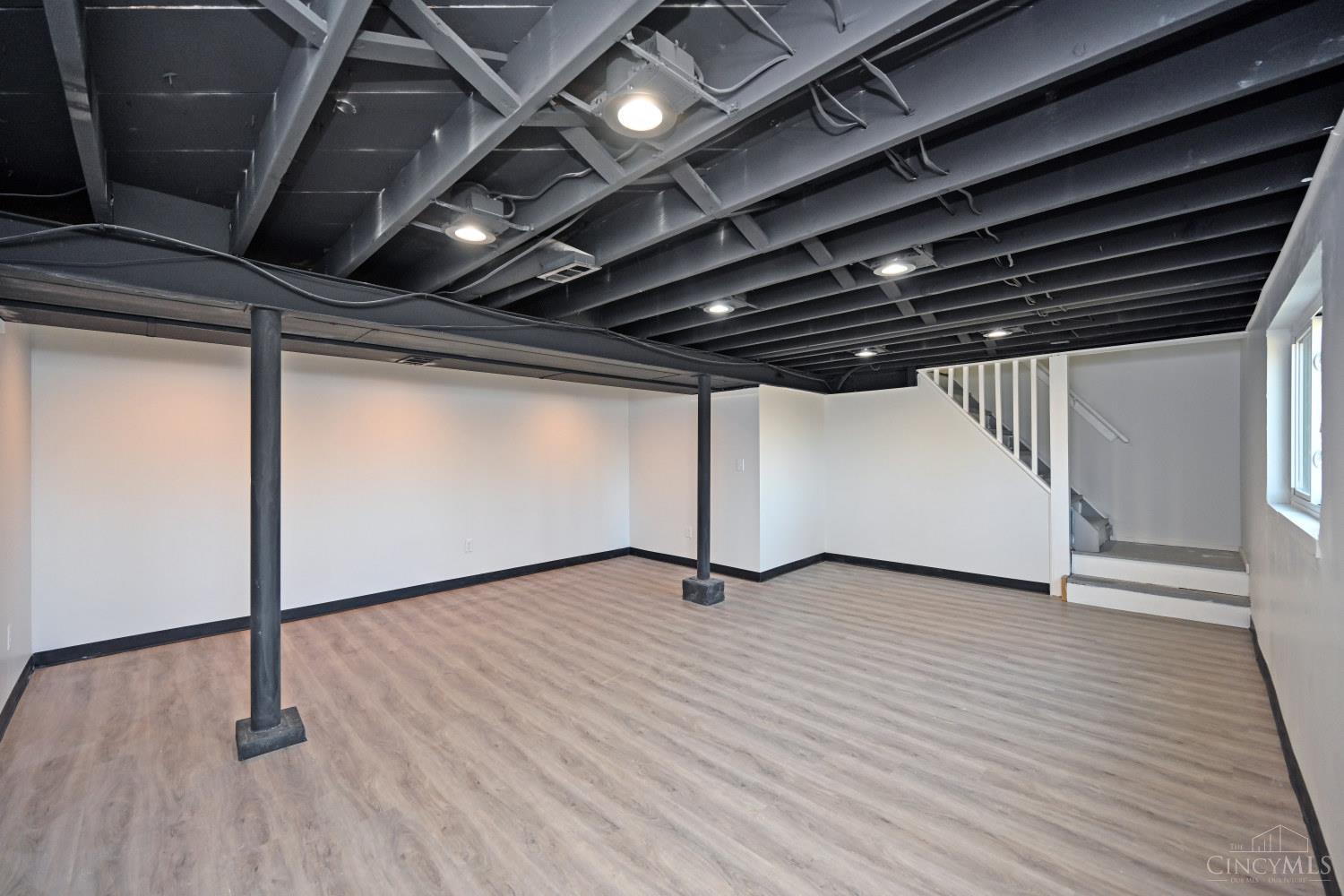 6150 Mullen Road Cincinnati, OH 45247 - Photo 23 of 29 Gallery Image 23