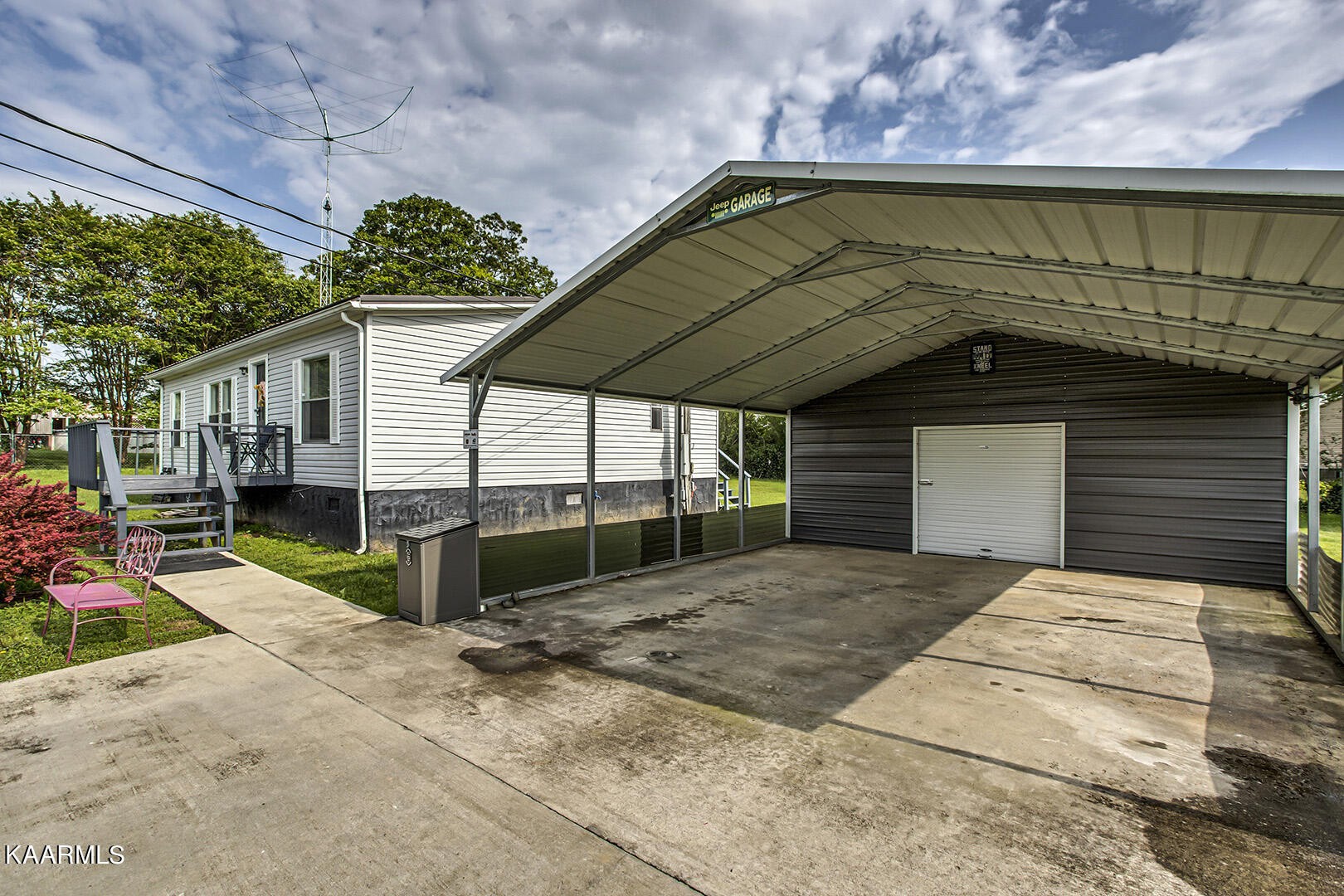 28 Martin Street Englewood, TN 37329 - Photo 3 of 25