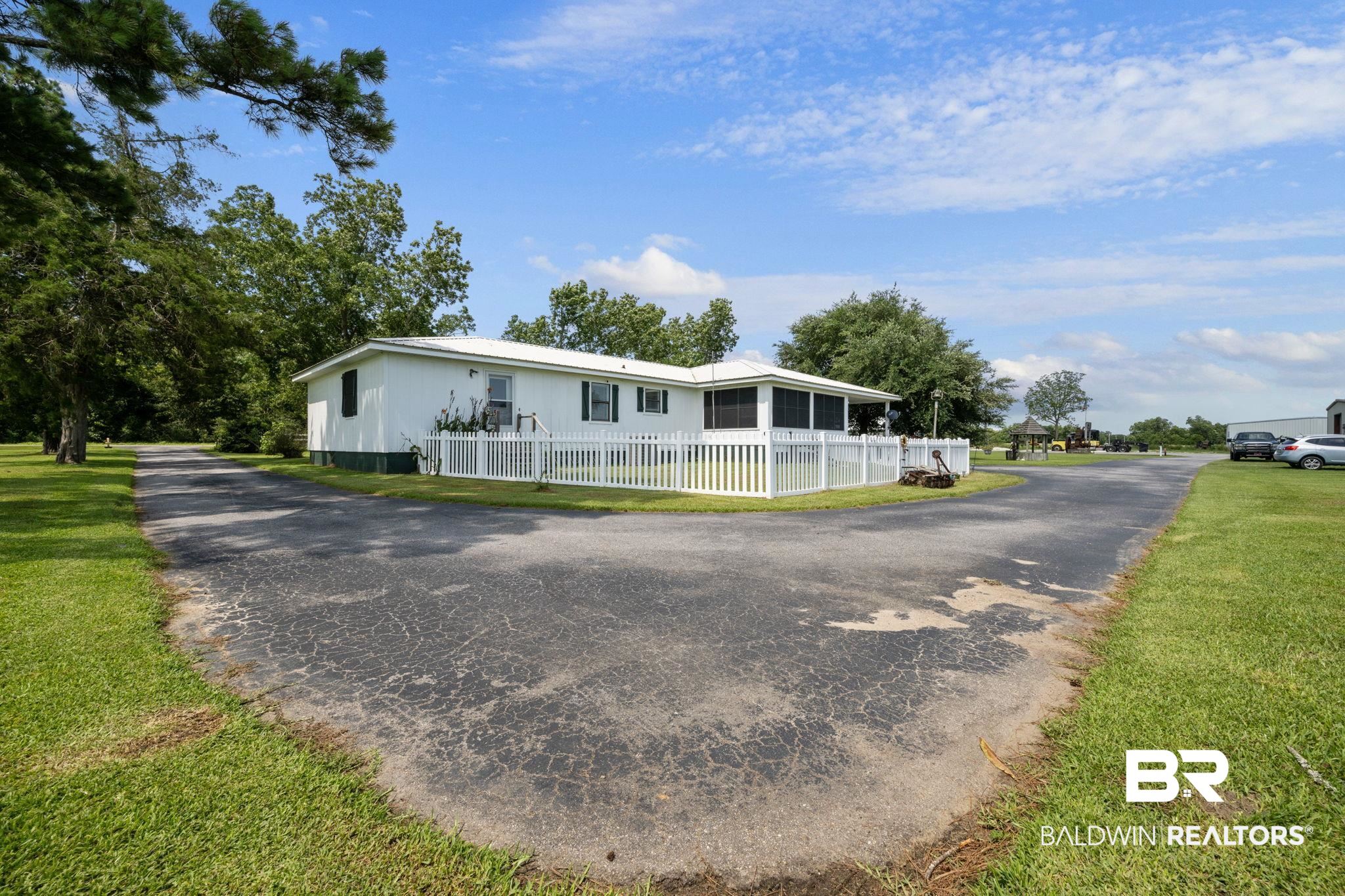 13643 County Road 3 Fairhope, AL 36532 - Photo 3 of 50 3bed/2bath home with shop to right