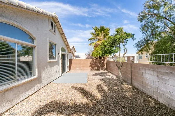 $2,245 | 916 Autumn Royal Lane, Las Vegas, NV 89144
