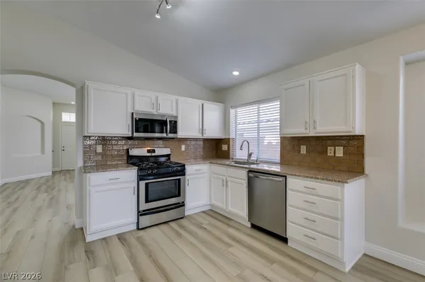 $2,245 | 916 Autumn Royal Lane, Las Vegas, NV 89144