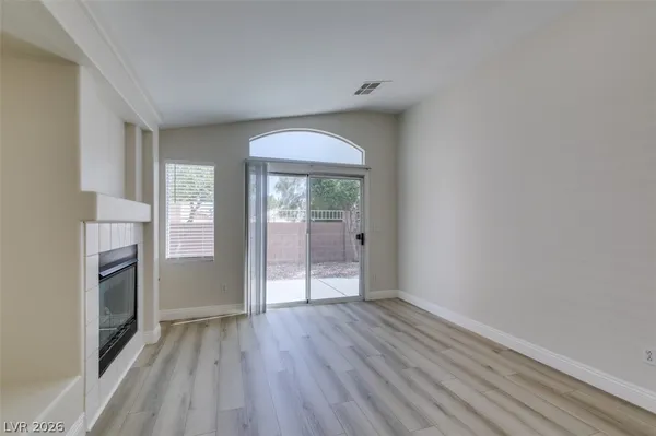 $2,245 | 916 Autumn Royal Lane, Las Vegas, NV 89144