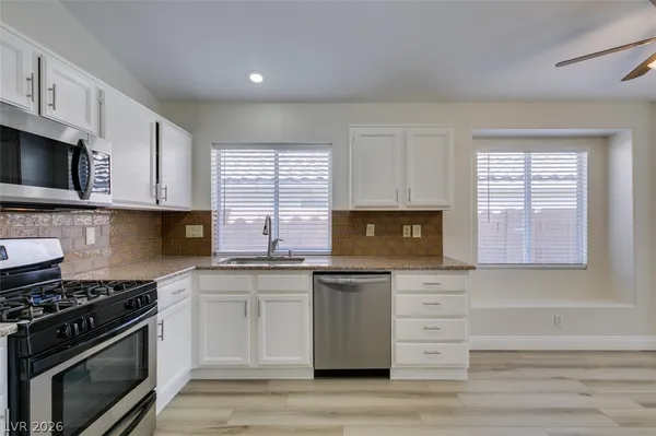 $2,245 | 916 Autumn Royal Lane, Las Vegas, NV 89144