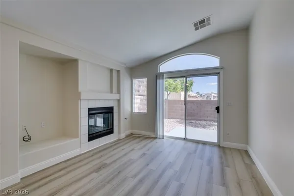 $2,245 | 916 Autumn Royal Lane, Las Vegas, NV 89144