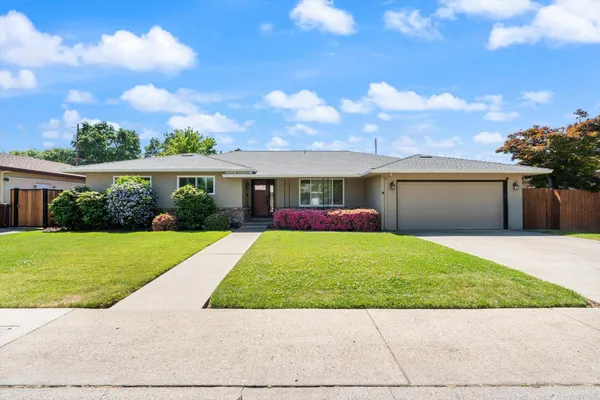 $989,500 | 5808 O Street, Sacramento, CA 95819