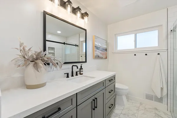 $989,500 | 5808 O Street, Sacramento, CA 95819