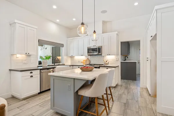 $989,500 | 5808 O Street, Sacramento, CA 95819