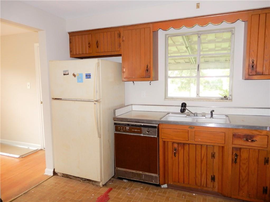851 Bebout Road Venetia, PA 15367 - Photo 8 of 22 Gallery Image 8