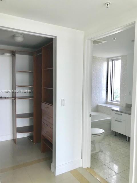 185 Southwest 7th Street, Unit 4201 Miami, FL 33130 - Photo 38 of 62
