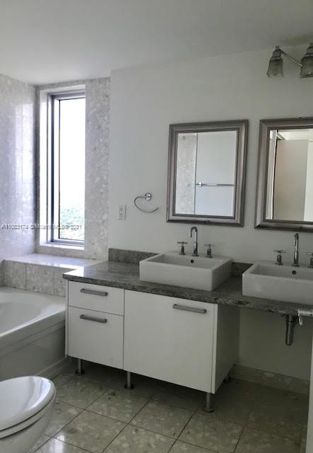 185 Southwest 7th Street, Unit 4201 Miami, FL 33130 - Photo 43 of 62