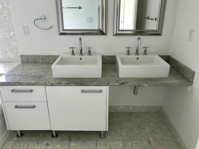 185 Southwest 7th Street, Unit 4201 Miami, FL 33130 - Photo 48 of 62