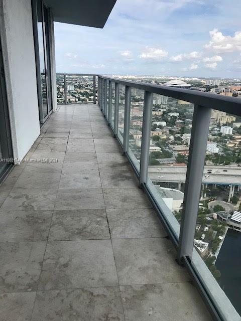 185 Southwest 7th Street, Unit 4201 Miami, FL 33130 - Photo 50 of 62