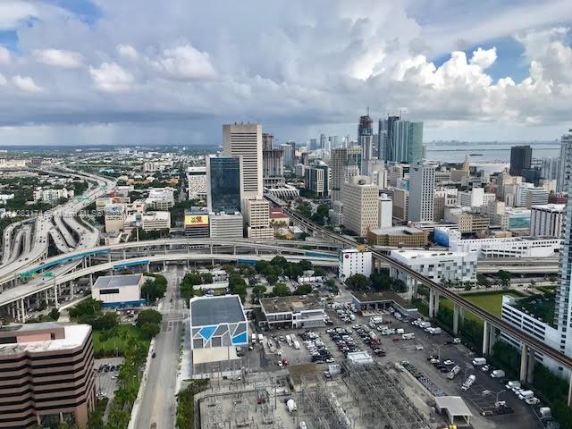 185 Southwest 7th Street, Unit 4201 Miami, FL 33130 - Photo 57 of 62