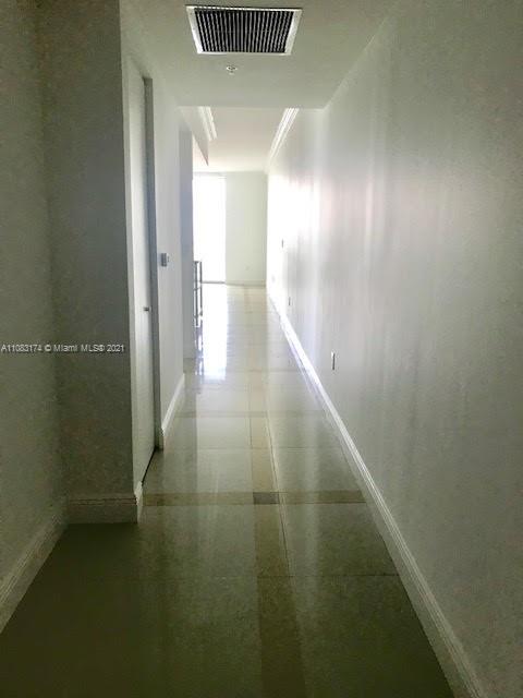 185 Southwest 7th Street, Unit 4201 Miami, FL 33130 - Photo 8 of 62