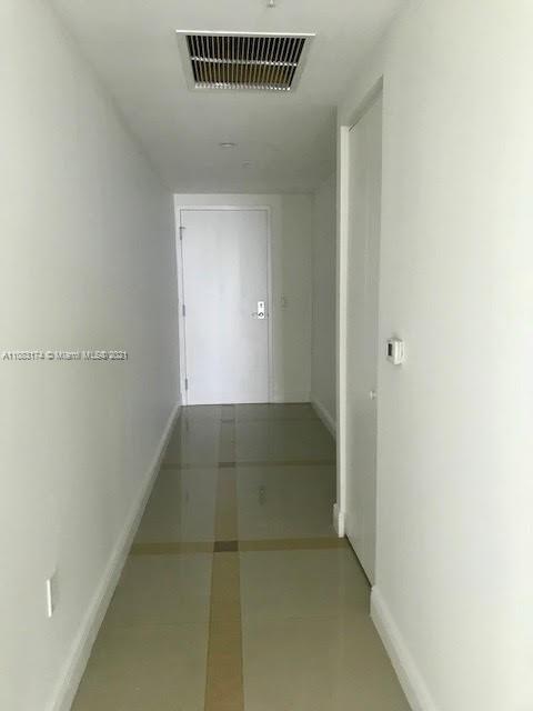 185 Southwest 7th Street, Unit 4201 Miami, FL 33130 - Photo 9 of 62