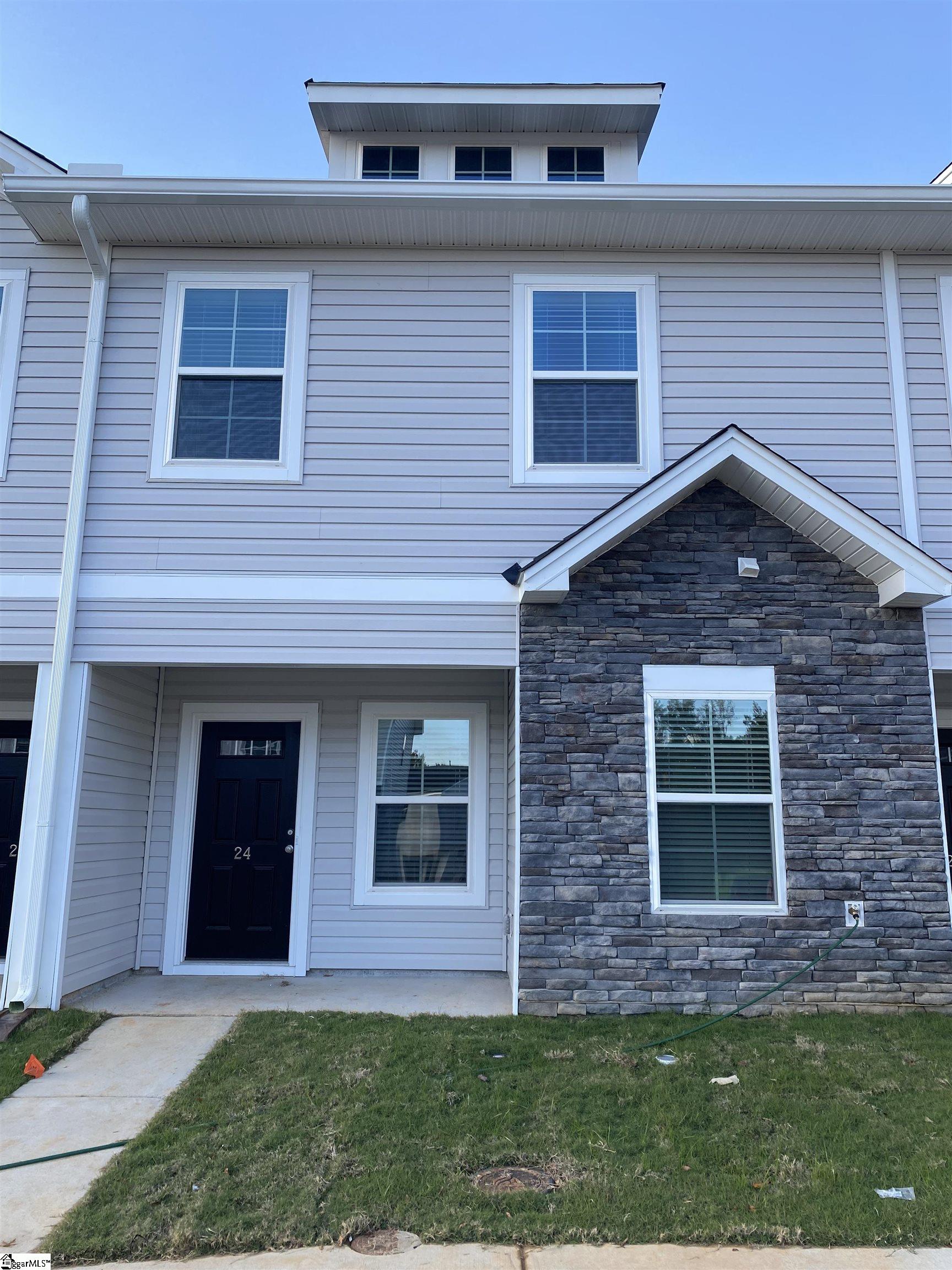 24 English Court Simpsonville, SC 29681 - Photo 1 of 2