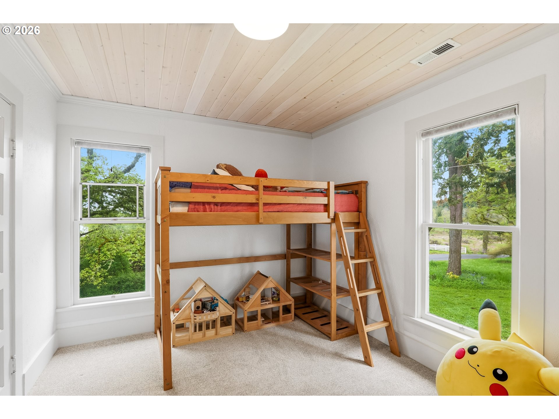 17386 South Callahan Road Molalla, OR 97038 - Photo 26 of 42 Bedroom