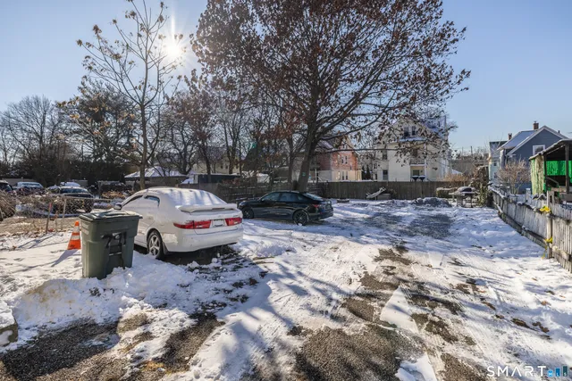 $1,400 | 795 Brewster Street, Bridgeport, CT 06605