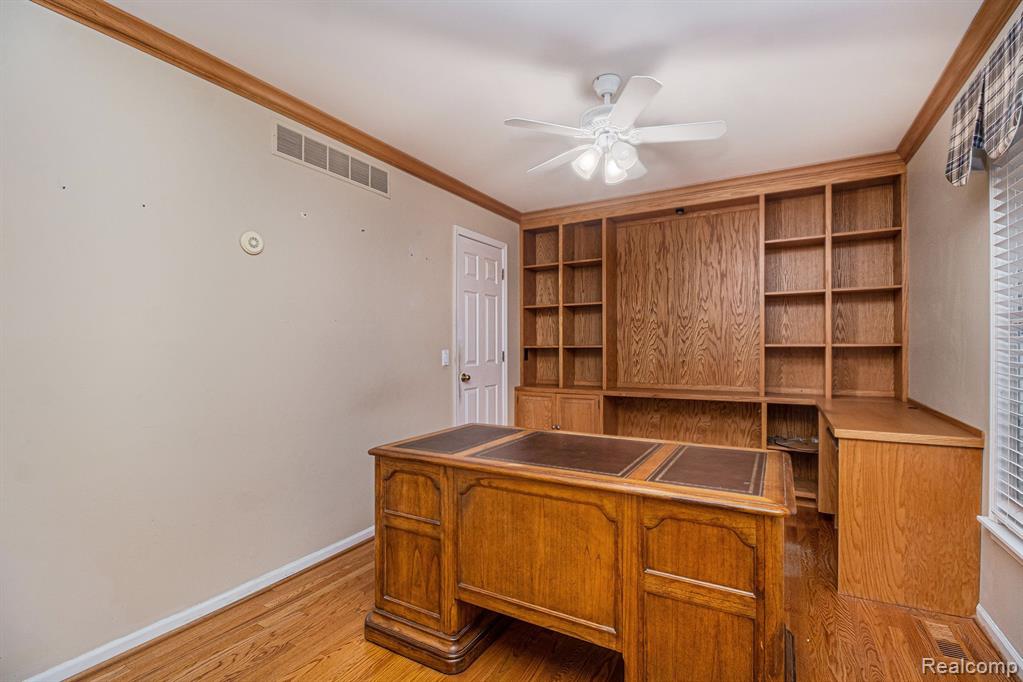 822 Augusta Drive Rochester Hills, MI 48309 - Photo 19 of 35