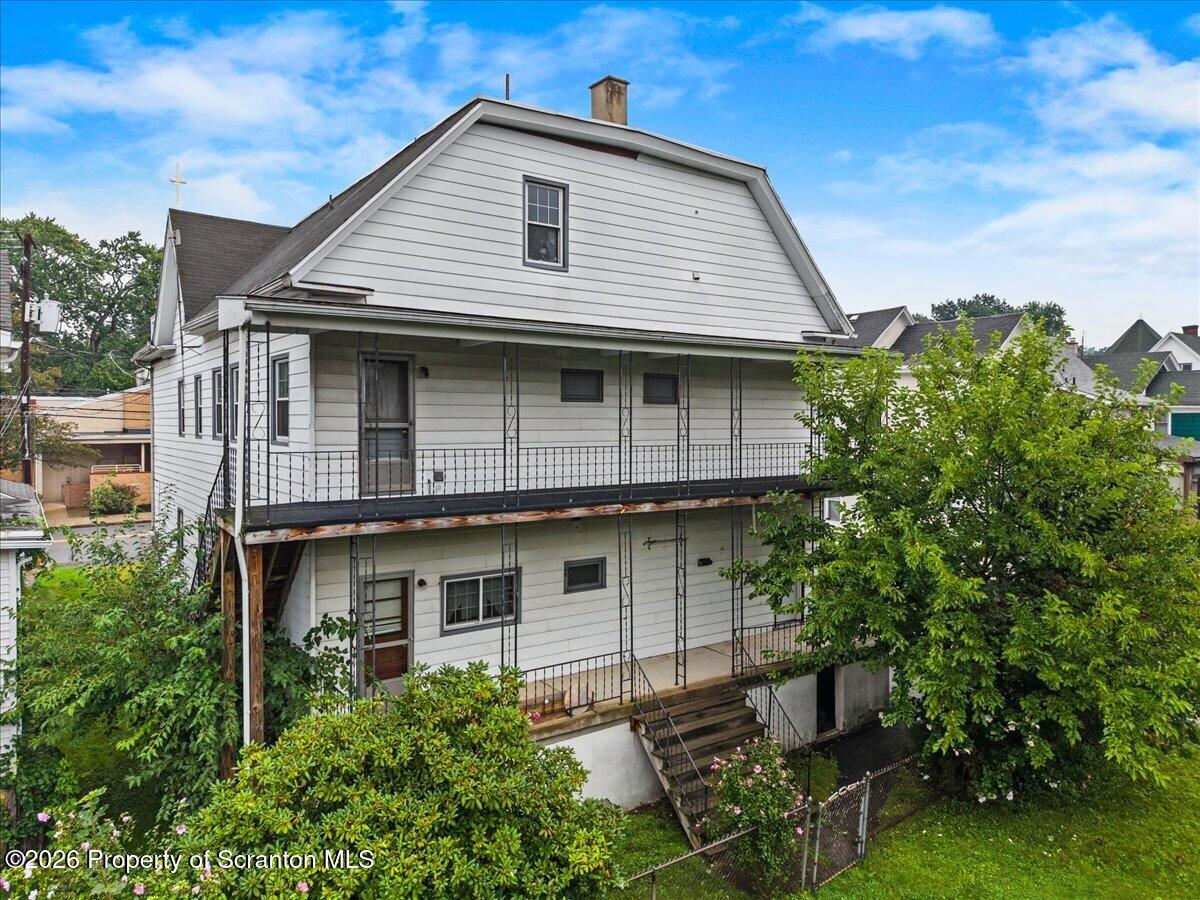 816 Green Ridge Street Scranton, PA 18509 - Photo 5 of 61 62-DJI_20260901103749_0270_D