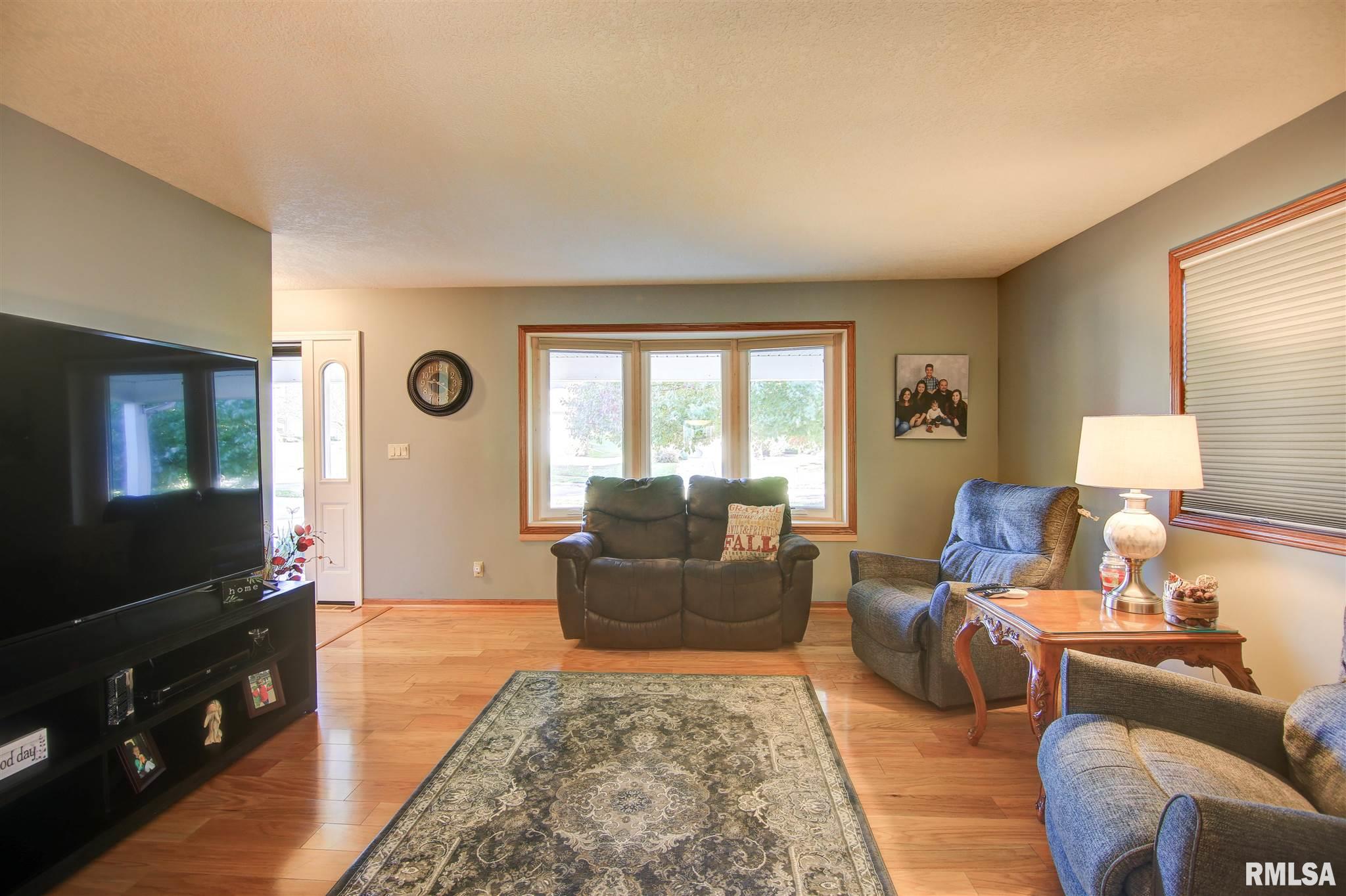 3231 Tower Court Clinton, IA 52732 - Photo 5 of 30 Gallery Image 5