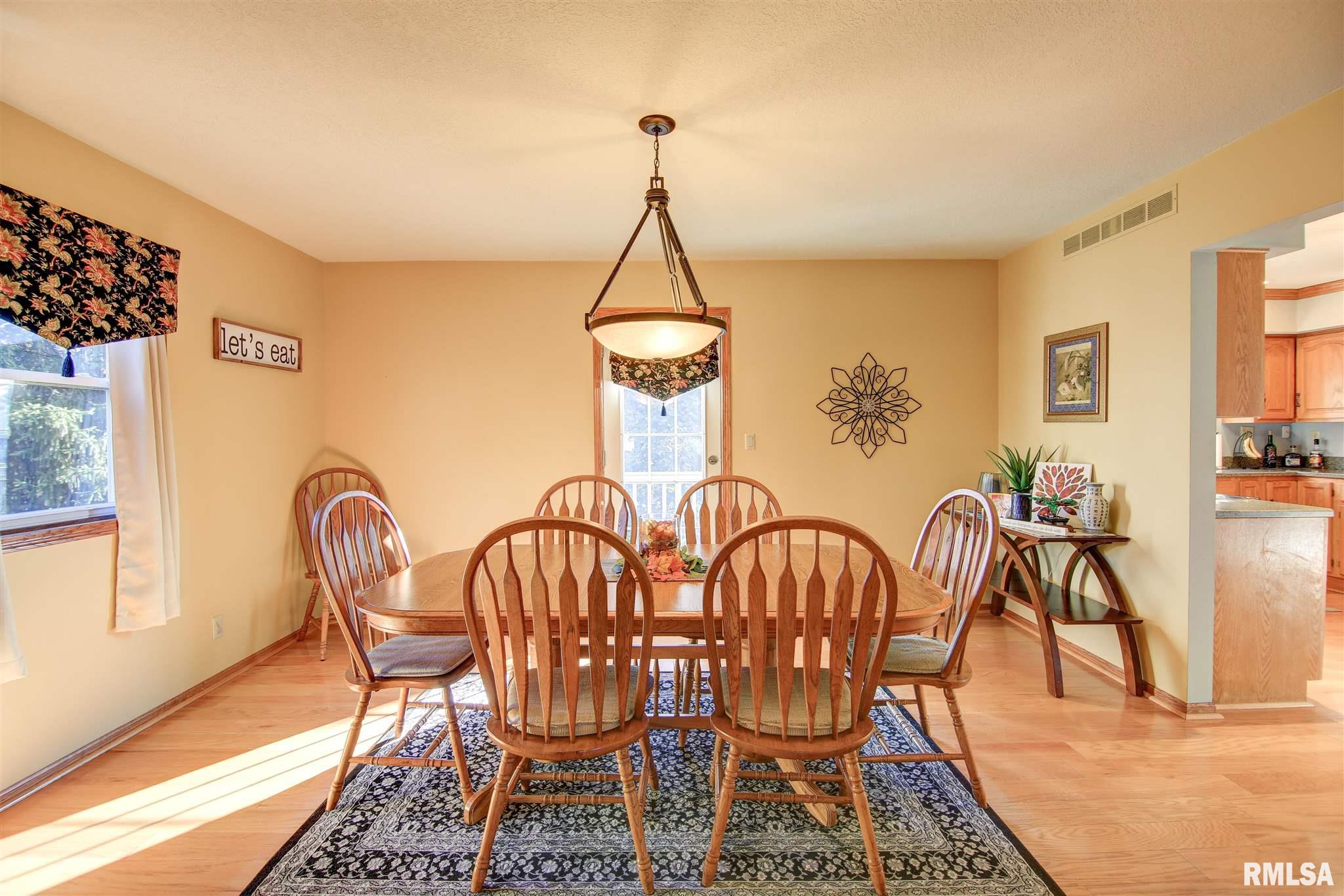 3231 Tower Court Clinton, IA 52732 - Photo 6 of 30 Gallery Image 6
