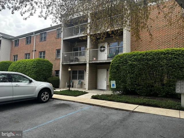 $1,100 | 2101 Cedar Run Drive, Unit 307, Camp Hill, PA 17011
