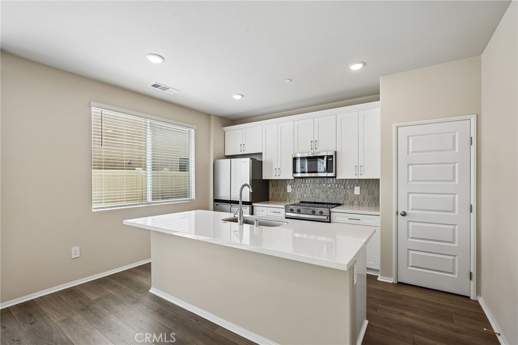 1133 Tropic Court Redlands, CA 92374 - Photo 13 of 32